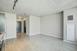 932 W Madison St in Chicago, IL - Building Photo - Building Photo