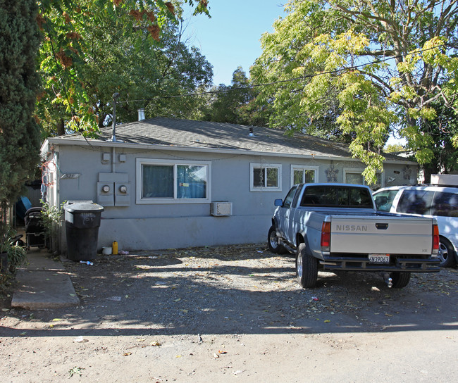 321 C St in Roseville, CA - Building Photo - Building Photo