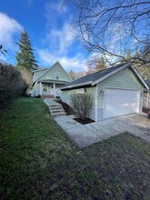 1185 Shorewood Dr in Bremerton, WA - Building Photo - Building Photo