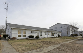 415 W Jefferson St in Gardner, IL - Foto de edificio - Building Photo