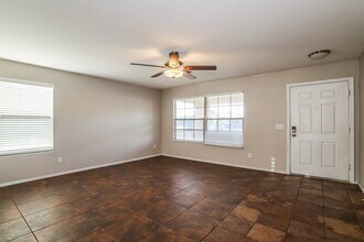 7123 S 31st Dr in Phoenix, AZ - Building Photo - Building Photo