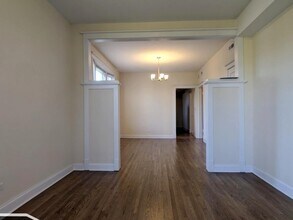 2814 N Troy St in Chicago, IL - Building Photo - Building Photo