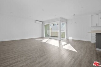 848 18th St in Santa Monica, CA - Building Photo - Building Photo