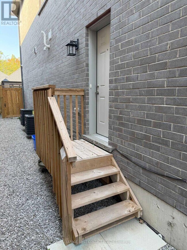 25 Paddington Grv in Barrie, ON - Building Photo - Building Photo