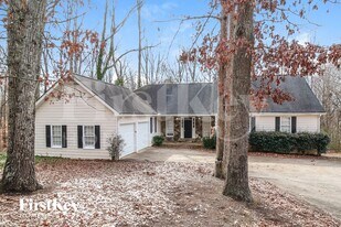 1930 Fernwood Dr in Lawrenceville, GA - Building Photo