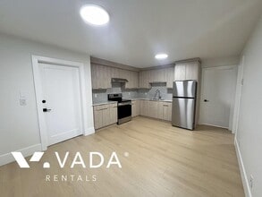 4967 Georgia St in Burnaby, BC - Building Photo - Building Photo