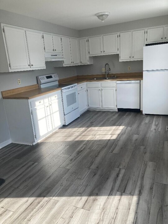 112 Colony Ct in Walkersville, MD - Building Photo