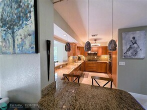 2551 NE 20th St in Pompano Beach, FL - Building Photo - Building Photo