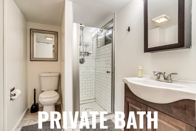 9341 Hoffman Way in Thornton, CO - Foto de edificio - Building Photo