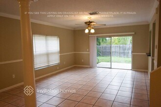 2407 Sagemont Dr in Brandon, FL - Foto de edificio - Building Photo