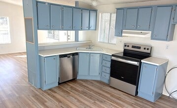 3883 Lum Ave in Kingman, AZ - Building Photo - Building Photo