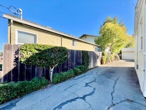 127 22nd Ave in San Mateo, CA - Building Photo - Building Photo