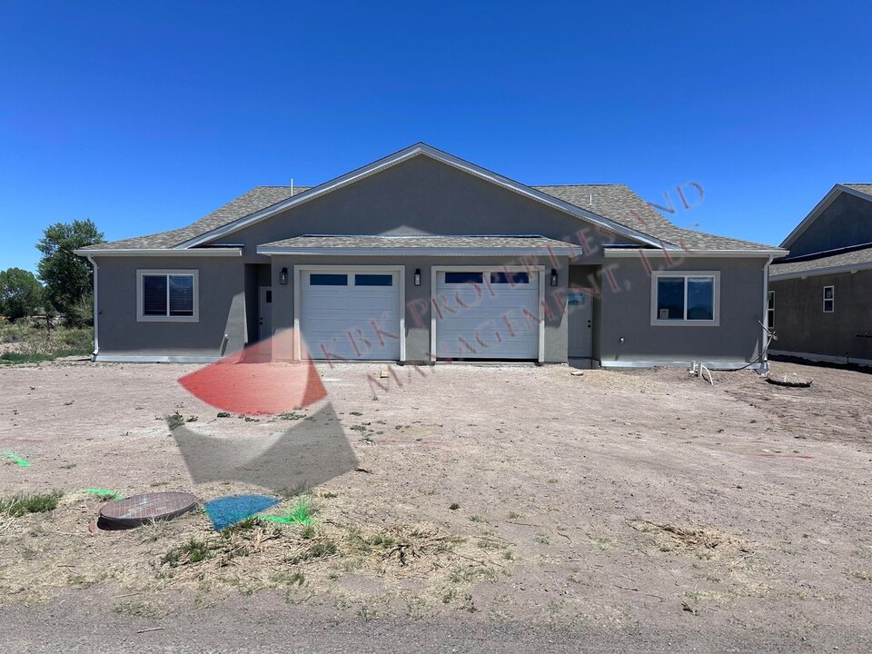 1190 Maroon Dr, Unit 1190 Maroon Dr in Alamosa, CO - Foto de edificio