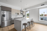 24 Clapp St, Unit 1 in Boston, MA - Building Photo - Building Photo