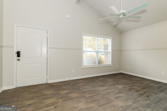3451 Deer Trce in Stonecrest, GA - Building Photo - Building Photo