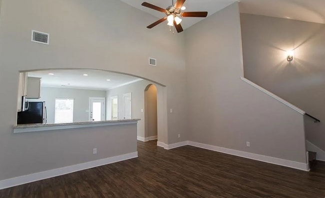 112 Waverly Dr in Bryan, TX - Foto de edificio - Building Photo