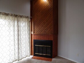 6806 NW Willow Springs Dr in Lawton, OK - Building Photo - Building Photo