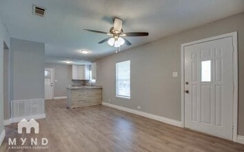 150 Venice St in San Antonio, TX - Building Photo - Building Photo