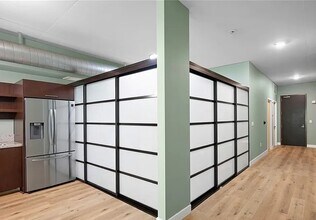 1111 S Grand Ave in Los Angeles, CA - Building Photo - Building Photo