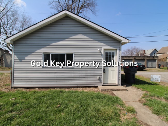 1413 Walnut St in Anderson, IN - Building Photo - Building Photo