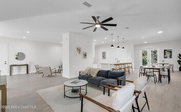 479 Alamo St, Unit D-2017 in Palm Bay, FL - Building Photo - Building Photo