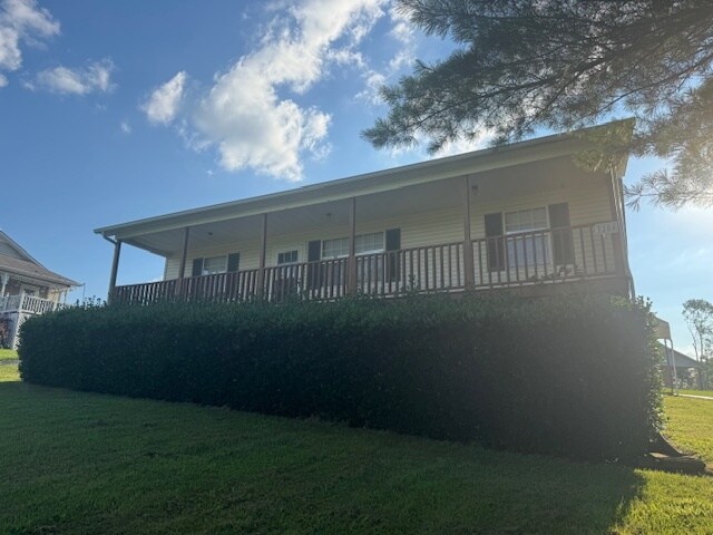 3284 Mirandy Rd in Cookeville, TN - Building Photo