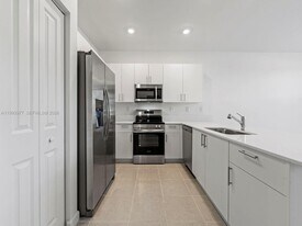 1533 SE 27th Rd in Homestead, FL - Building Photo