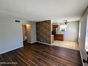 3523 Georgetown Pl in Louisville, KY - Building Photo - Building Photo