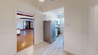 514 S Hanley Rd in Clayton, MO - Foto de edificio - Building Photo