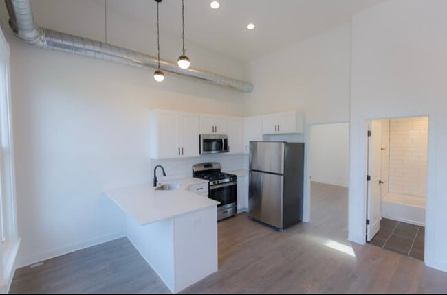 property at 417 W North Ave