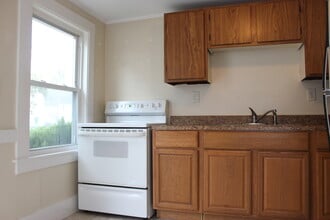 4 Winter St in Dover, NH - Building Photo - Building Photo