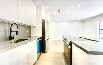 1615 NE 9th St, Unit 1 in Fort Lauderdale, FL - Foto de edificio - Building Photo