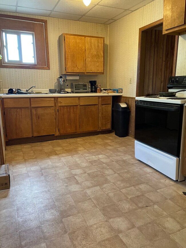 property at 1018 Pine St