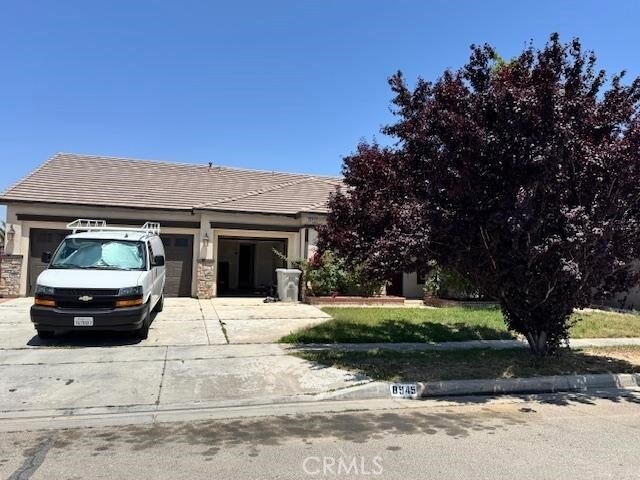 property at 8945 Honeysuckle Ave