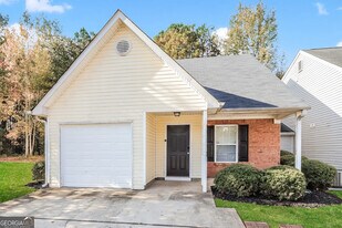 105 Lossie Ln in Mcdonough, GA - Building Photo