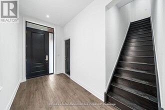 208 Dovercourt Rd in Toronto, ON - Building Photo - Building Photo