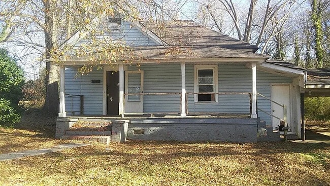 property at 304 Holmes St