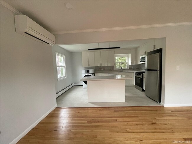 property at 9 Walnut Ln