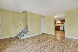 1312 Ely Rd, Unit 6 in Chattanooga, TN - Building Photo - Building Photo