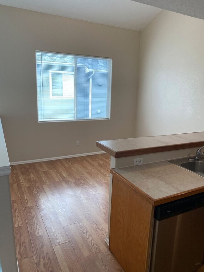1021 S Walden Way in Aurora, CO - Building Photo - Building Photo