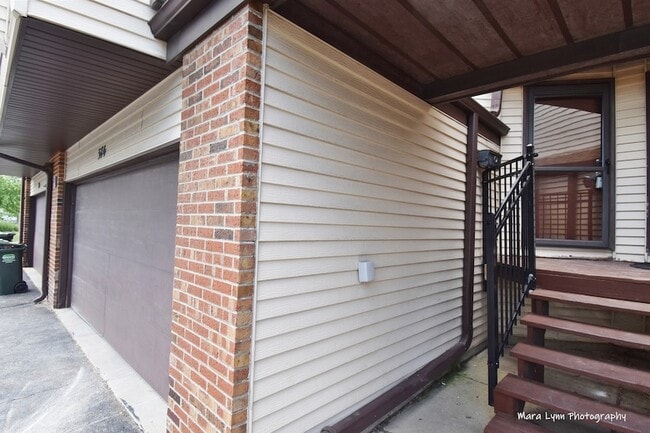 374 Juniper Tree Ct in Hoffman Estates, IL - Building Photo - Building Photo