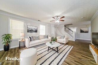 9031 Jimmy Lee Cir in Jonesboro, GA - Foto de edificio - Building Photo