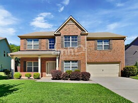 812 Whitfield Oak Rd in Auburn, GA - Building Photo