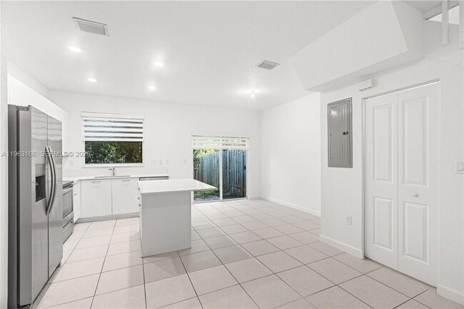 12307 NW 23rd Ct in Opa Locka, FL - Building Photo - Building Photo