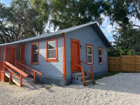 616 SE 13th Terrace in Gainesville, FL - Building Photo