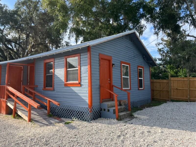 616 SE 13th Terrace in Gainesville, FL - Foto de edificio