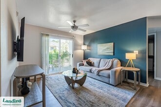 10200 Falcon Pine Blvd in Orlando, FL - Foto de edificio - Building Photo