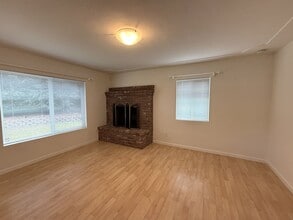8826 Fair Oaks Blvd in Carmichael, CA - Building Photo - Building Photo