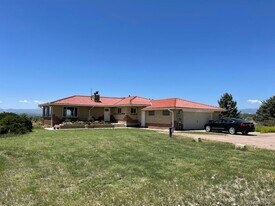 7966 Elmwood Ln in Denver, CO - Building Photo