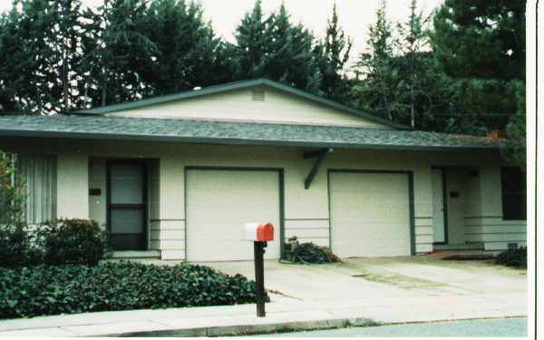 144 Gilbert Ct in Martinez, CA - Building Photo - Building Photo